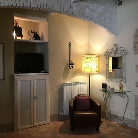 Il Rifugio Dell' Artista Apartment Тоди Екстериор снимка
